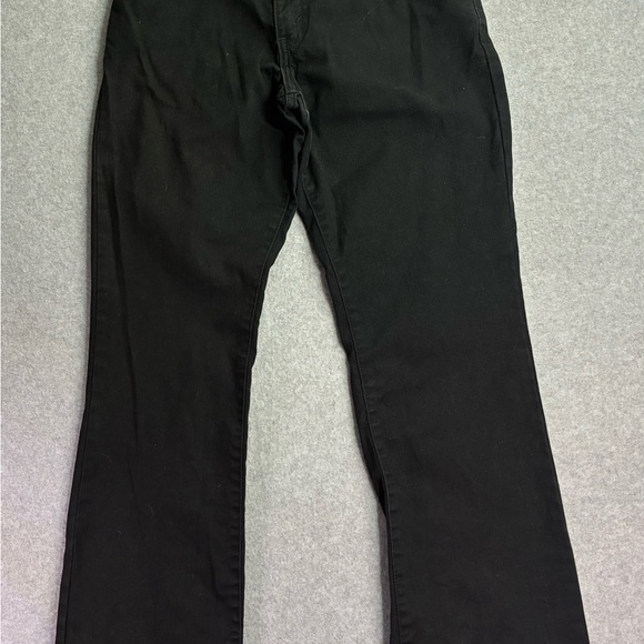 Levi's Denim - Levi’s 550 Relaxed Fit Bootcut Black Jeans Women’s Size 6S Excellent Condition
